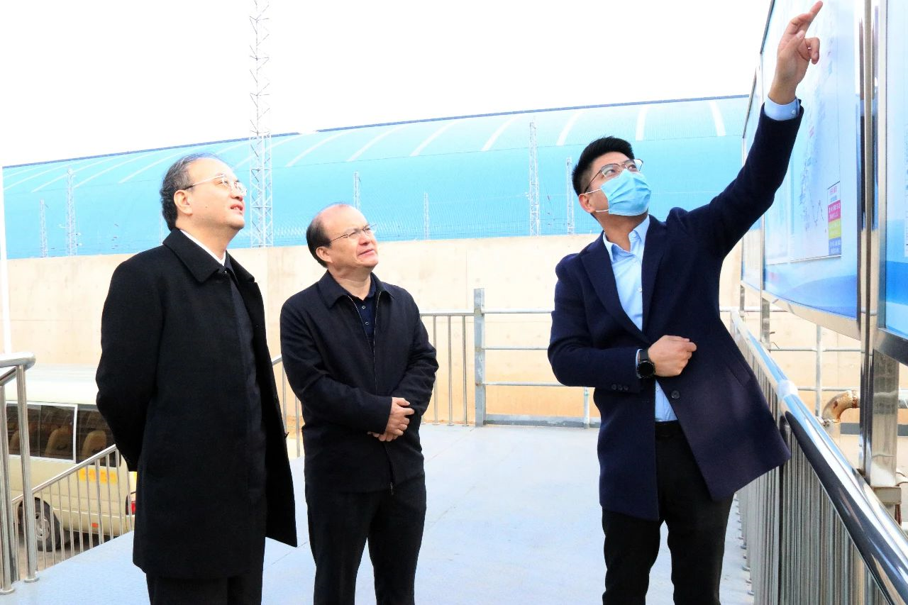 马合生一行到访集团公司就项目合资合作进行调研座谈3.jpg