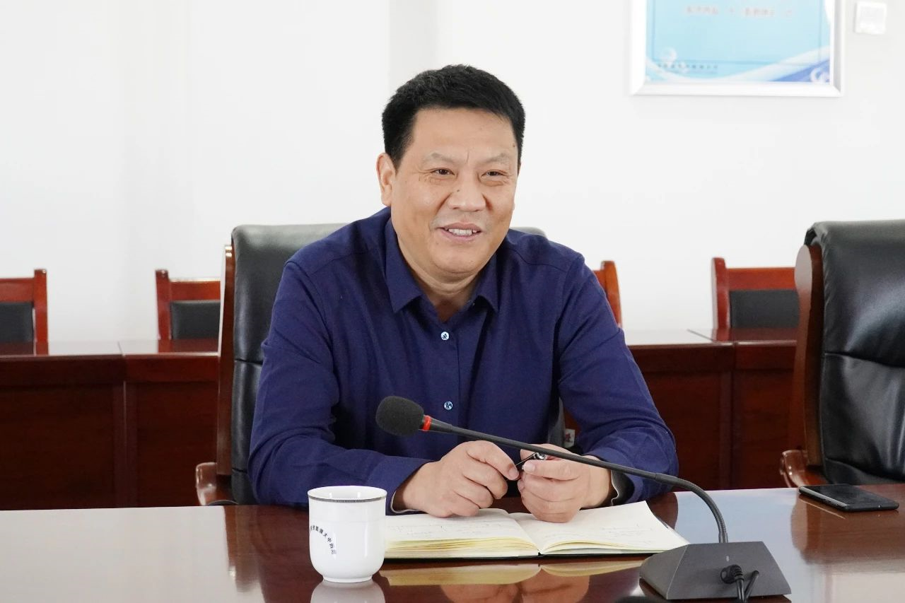 张广宇在朱家峁煤矿会见西勘院客人2.jpg