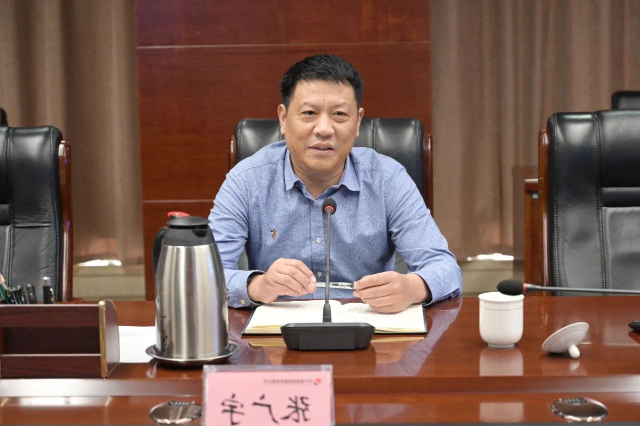 集团公司召开2021年经营预算汇报会1.jpg