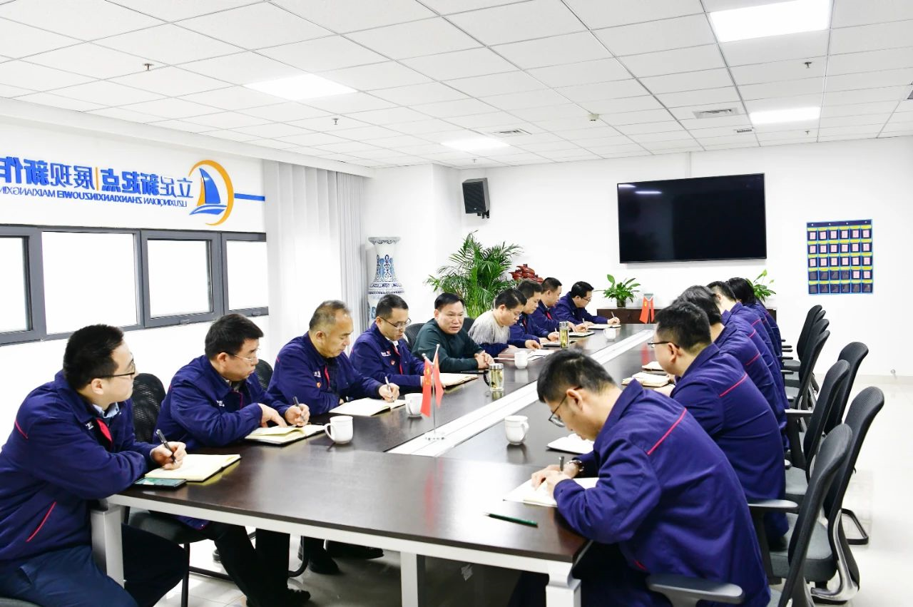 楚遵杰组织召开廉政座谈会.jpg