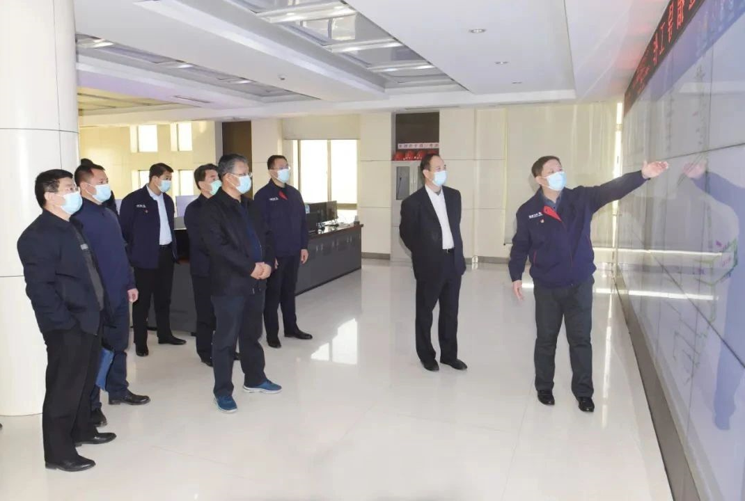 张玉华到霄云煤矿督导检查安全生产工作.jpg