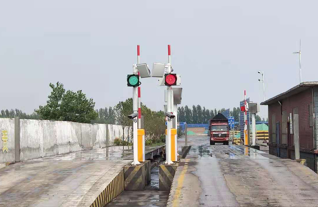 1639551386446307.jpg 太平港-无人值守过磅系统已正式投入运行.jpg