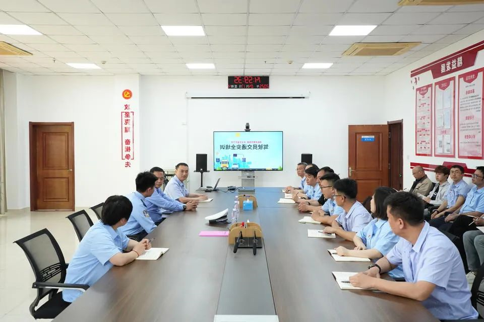 01.jpg